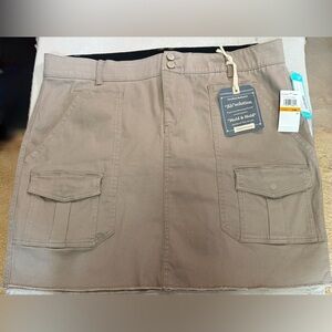 Democracy Ab Solutions Khaki Buttoned Skirt Size 16W